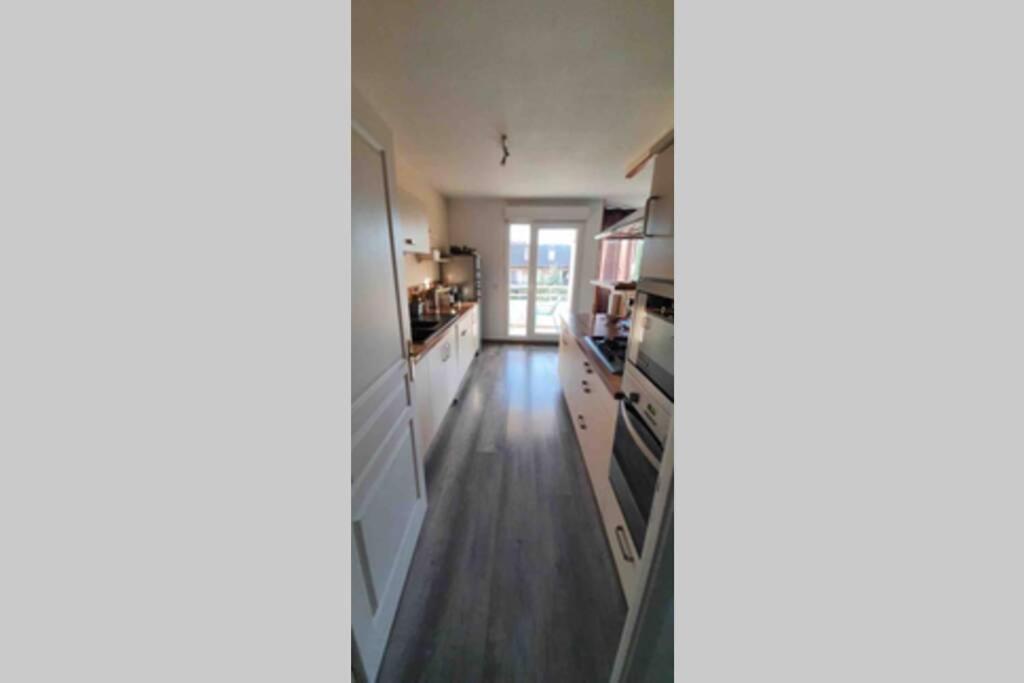 Tichnich Appartement - 2 Bedrooms - 1 Min Away From Train Station Annemasse Extérieur photo