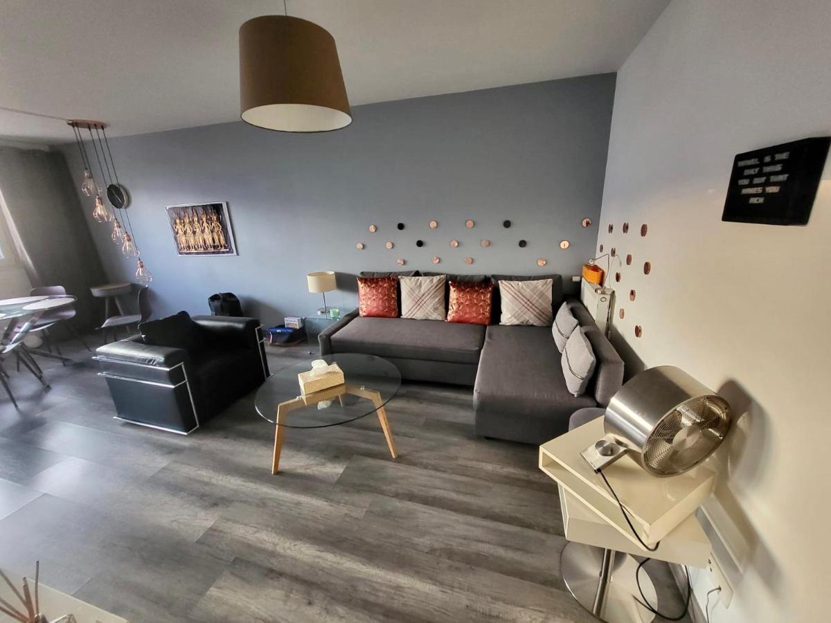 Tichnich Appartement - 2 Bedrooms - 1 Min Away From Train Station Annemasse Extérieur photo