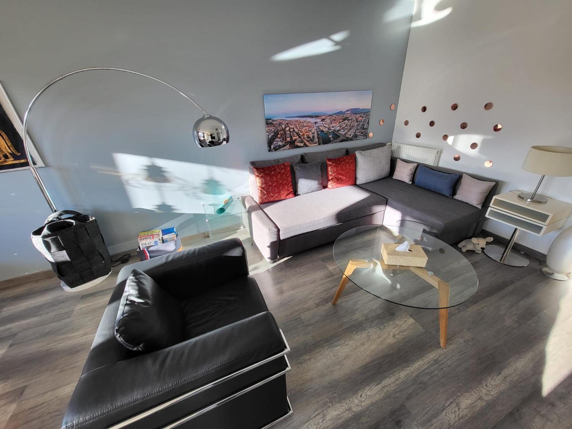 Tichnich Appartement - 2 Bedrooms - 1 Min Away From Train Station Annemasse Extérieur photo